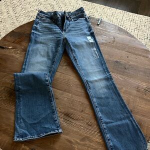 NWT American eagle skinny kick jeans